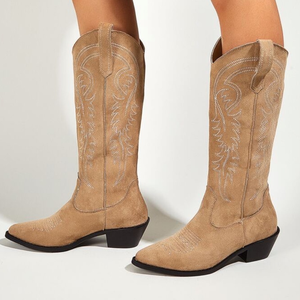 SHEIN EMERY ROSE EMBROIDERY DESIGN WESTERN BOOTS SIZE 6.5